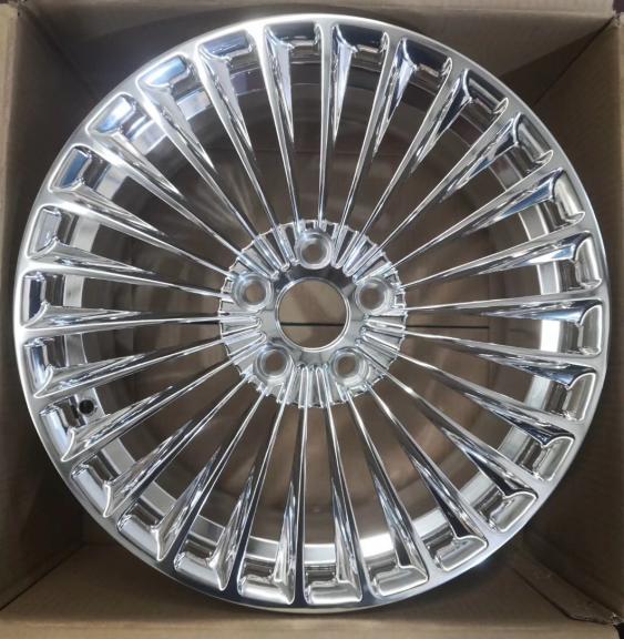 Chrome multi spokes wheel